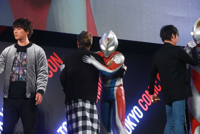 映画「ウルトラマンR / B」主題歌はつるの剛士！「東京コミコン2018」（8枚目）
