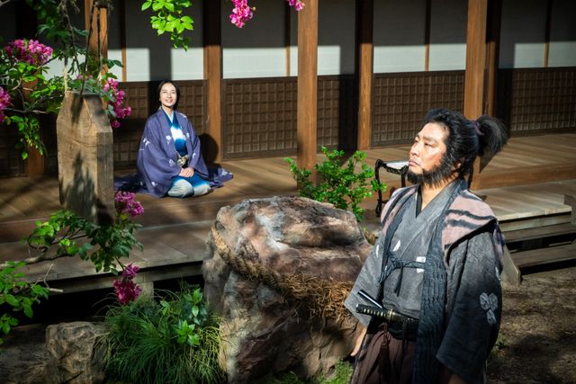 大東駿介＆菅井友香演じる利家とまつ“尾張コロシアム”に登場！「豊臣兄弟！」第5回場面写真（12枚目）