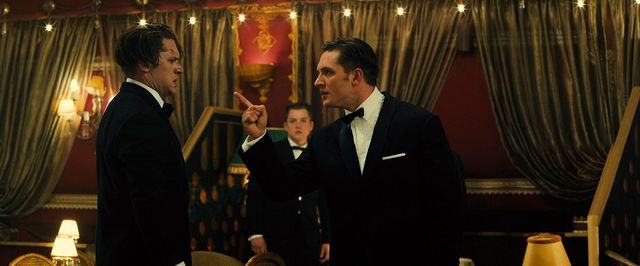 トム・ハーディ、極悪な双子を一人で怪演！『レジェンド　狂気の美学』場面写真一挙ギャラリー（3枚目）