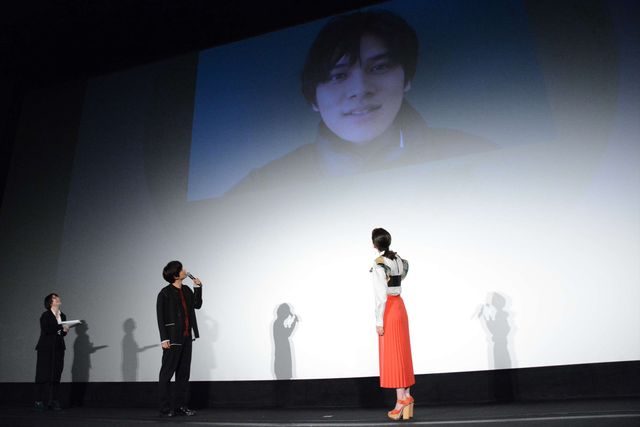 永野芽郁＆北村匠海がヒットをお祝い！『君は月夜に光り輝く』公開記念舞台あいさつ（6枚目）