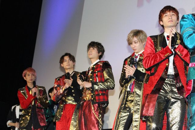 SixTONES、Snow Manら東西ジャニーズJr.登場に会場が熱狂！（2枚目）