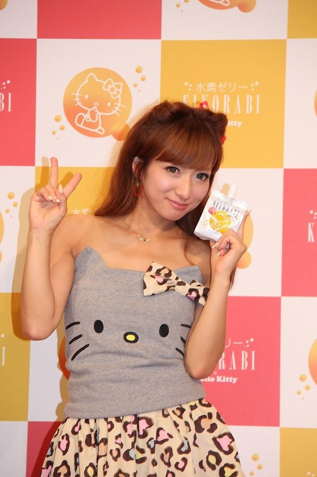 子育て中の辻希美、モー娘。OGツアーに参加希望「いつかは出たい」　画像ギャラリー（5枚目）