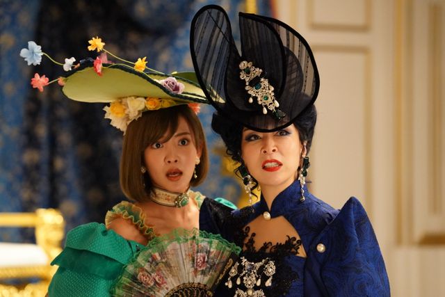 シンデレラの継母、魔法使い…おとぎの世界の場面写真10点（6枚目）