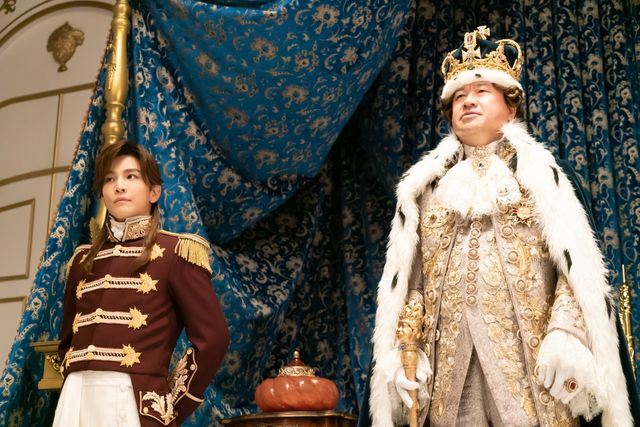 シンデレラの継母、魔法使い…おとぎの世界の場面写真10点（9枚目）