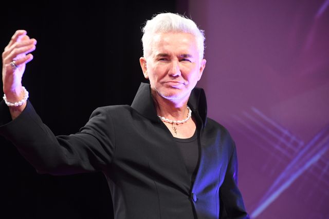 バズ・ラーマン監督、ベルトに“ELVIS”！映画『エルヴィス』ワールドツアーフィナーレ（15枚目）