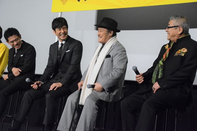 西島秀俊、「しょっちゅう集まって話した」共演者たちと集結（3枚目）