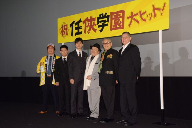 西島秀俊、「しょっちゅう集まって話した」共演者たちと集結（5枚目）