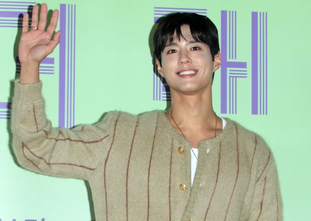 スジがかわいい！『ワンダーランド』完成披露会見の様子（2枚目）