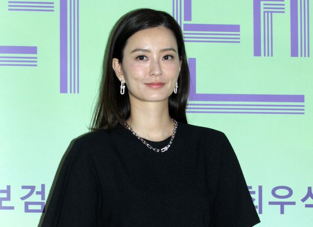 スジがかわいい！『ワンダーランド』完成披露会見の様子（6枚目）