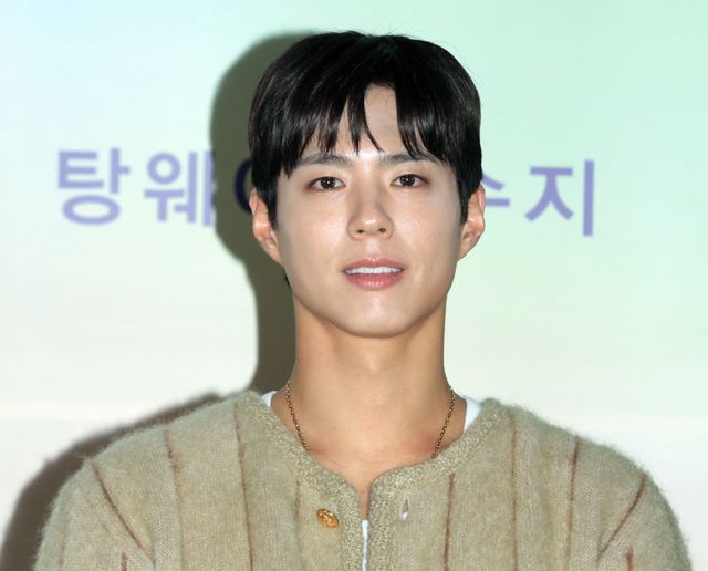 スジがかわいい！『ワンダーランド』完成披露会見の様子（9枚目）