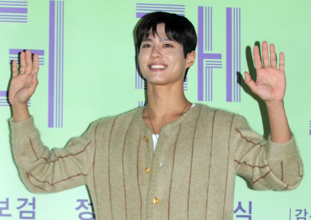 スジがかわいい！『ワンダーランド』完成披露会見の様子（17枚目）