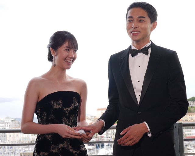 『寝ても覚めても』東出昌大&唐田えりかがカンヌに!(3枚目)