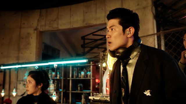 「火星の女王」第3回：カワナベ（吉岡秀隆）が“物体”の驚くべき機能を発見する＜場面写真＞（4枚目）