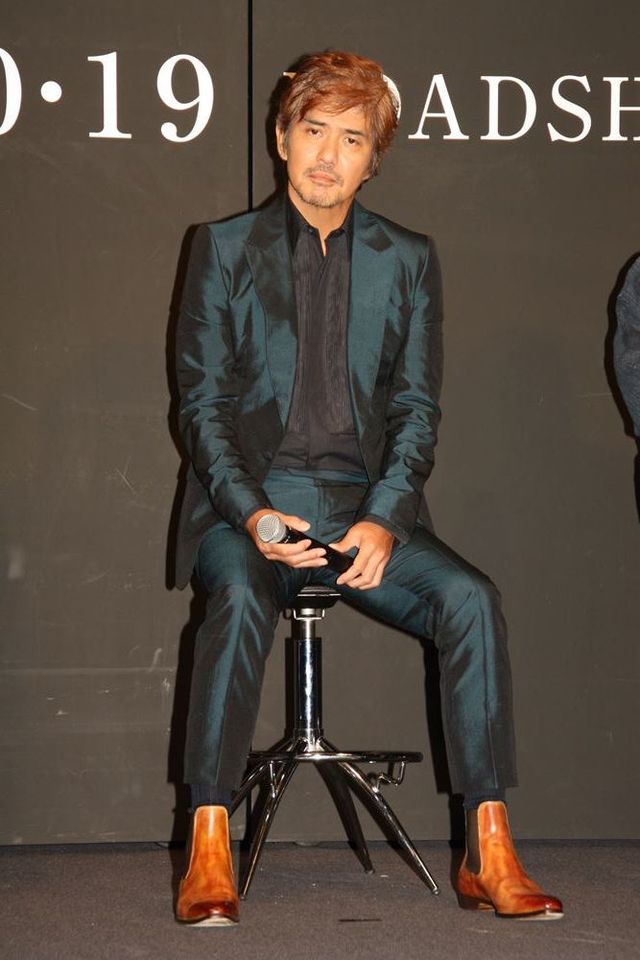 佐藤浩市＆森山未來がオシャレスーツでビシッと！『人類資金』完成報告会見フォトギャラリー（5枚目）