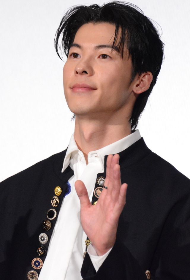 清原果耶の美しさがすごい！映画『青春18×2 君へと続く道』公開記念舞台あいさつ（2枚目）