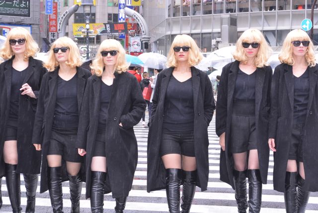 【画像】金髪美女が渋谷の街をゲリラ来襲！　画像ギャラリー（4枚目）