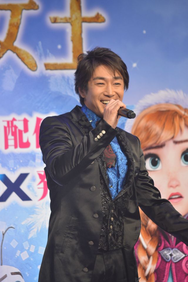神田沙也加、1,000人のアナ雪ファンと「生まれてはじめて」を熱唱！またアナとして……と短冊に願い！　画像ギャラリー：フォトギャラリー