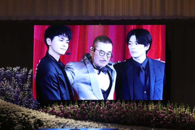 千葉真一さんお別れの会　息子・新田真剣佑と眞栄田郷敦からの手紙も：フォトギャラリー