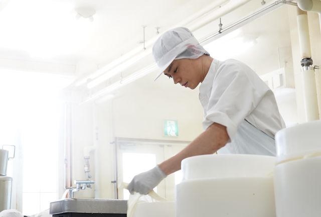 菅田将暉×小松菜奈『糸』に登場！北海道のチーズ工房NEEDS（2枚目）