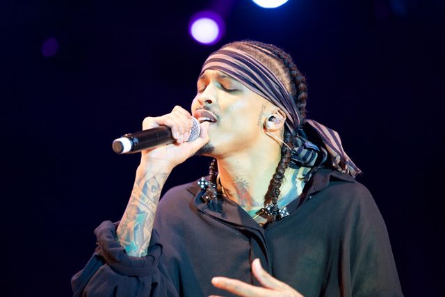 オーガスト・アルシーナとジェイダ・ピンケット＝スミス（4枚目）