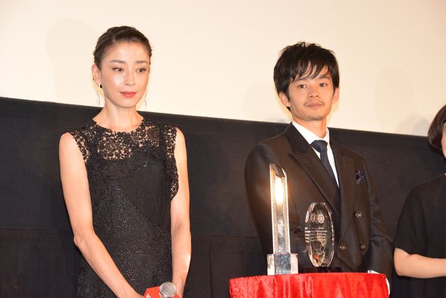 宮沢りえ、魅力炸裂！　最優秀女優賞の顔と、ラブホではしゃぐ姿！　画像ギャラリー（13枚目）