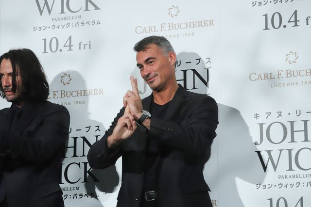 キアヌ・リーヴス、きゃりーぱみゅぱみゅと忍者ポーズ！（5枚目）