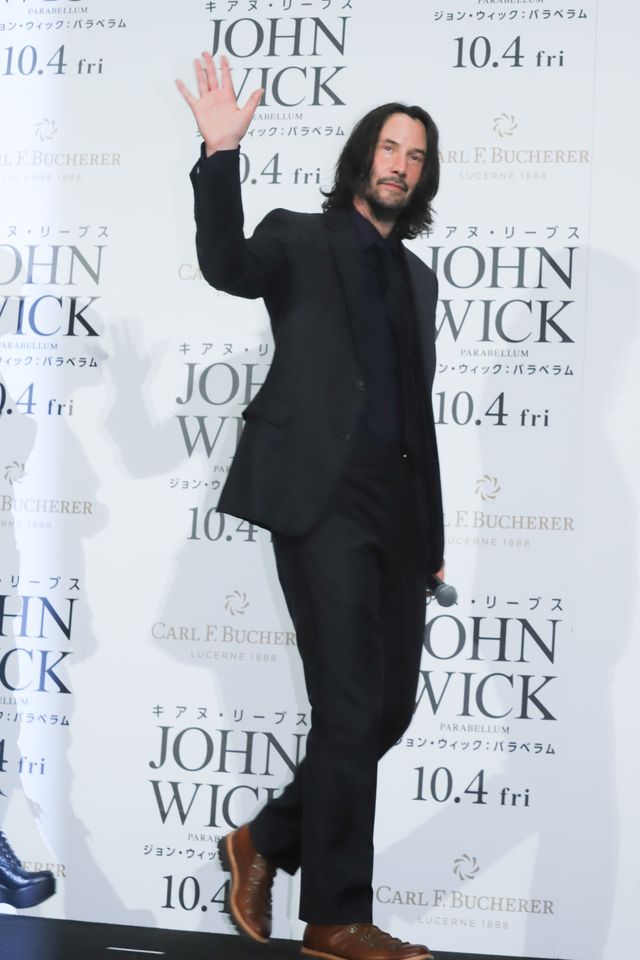 キアヌ・リーヴス、きゃりーぱみゅぱみゅと忍者ポーズ！（6枚目）