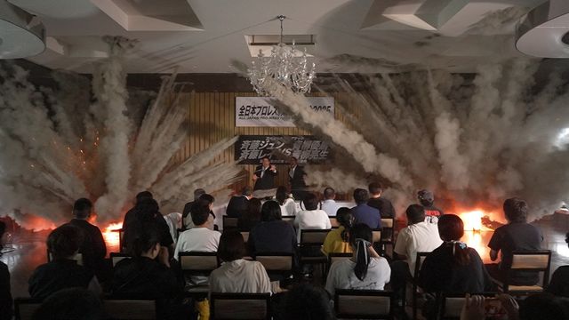 老舗ホテルをリアル爆破！ド派手シーンの撮影風景（6枚目）