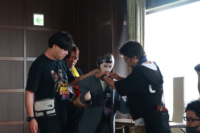 老舗ホテルをリアル爆破！ド派手シーンの撮影風景（9枚目）