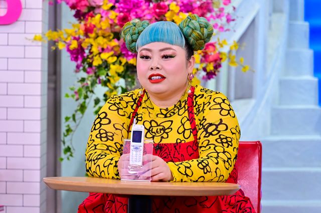 香取慎吾のもぐもぐ姿！特番「ニッポンのレジェンド発掘SP さいしょの人はスゴかった!!」（3枚目）