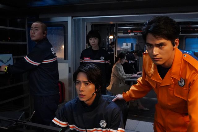 「ブルーモーメント」晴原が海難事故に立ち向かう！第7話場面写真：フォトギャラリー