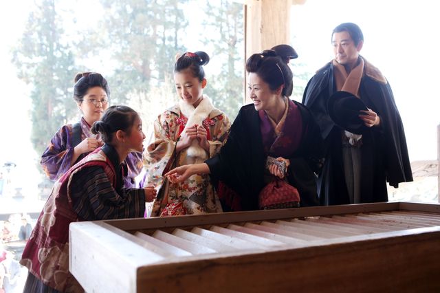 新旧おしんの2ショット写真満載！映画『おしん』撮影現場フォトギャラリー（7枚目）