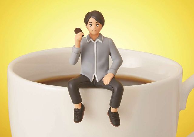 内田篤人選手がコップのフチに舞い降りる…「フチ田篤人」フォトギャラリー（10枚目）