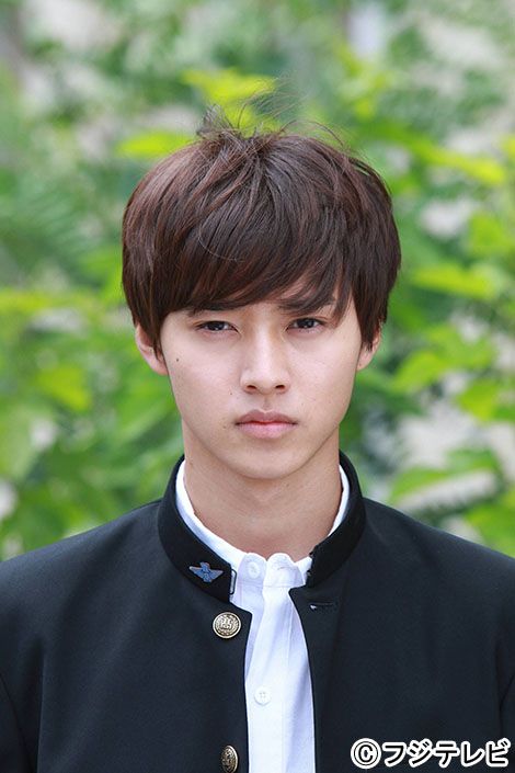 山崎賢人の爽やかな制服姿！フォトギャラリー：フォトギャラリー