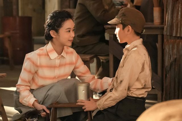 おミネ（田中麗奈）にある相談をして…「ブギウギ」第95回の場面写真（2枚目）