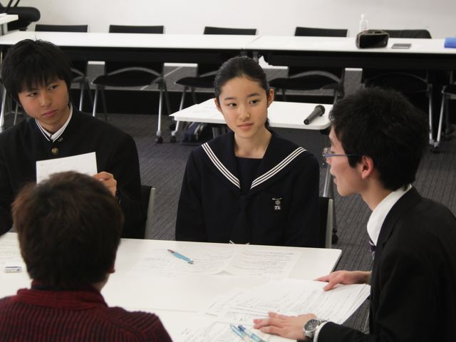 藤野涼子が模擬裁判に参加！『ソロモンの偽証』春休み特別講座フォトギャラリー（6枚目）