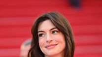 かわいすぎる!カンヌ映画祭でのアン・ハサウェイ