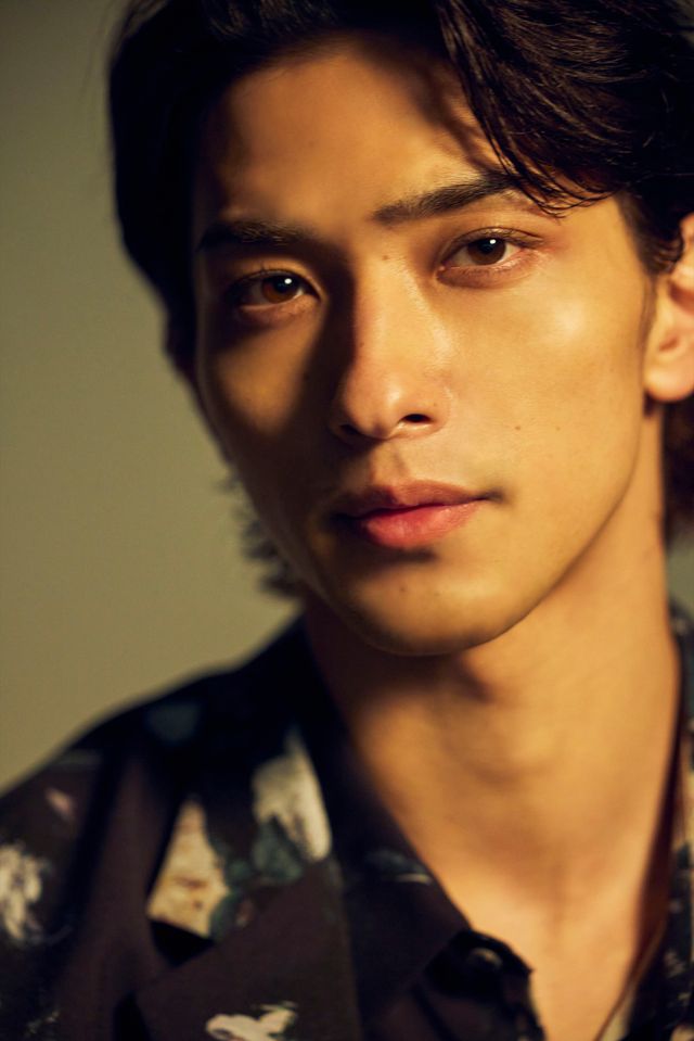 衝撃の美しさ！横浜流星撮りおろしインタビューカット＜8枚＞（2枚目）