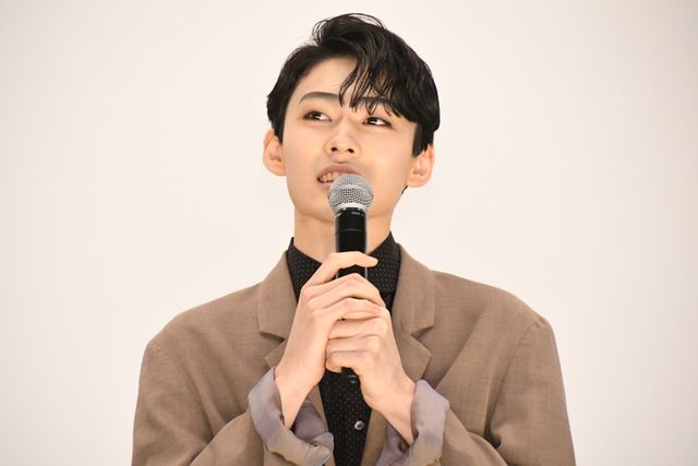 市川染五郎、金髪の音尾琢真に驚き！『レジェンド＆バタフライ』舞台挨拶（13枚目）