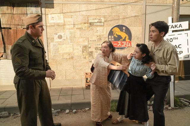 小夜の恋人サムを見つけて…「ブギウギ」第74回の場面写真：フォトギャラリー