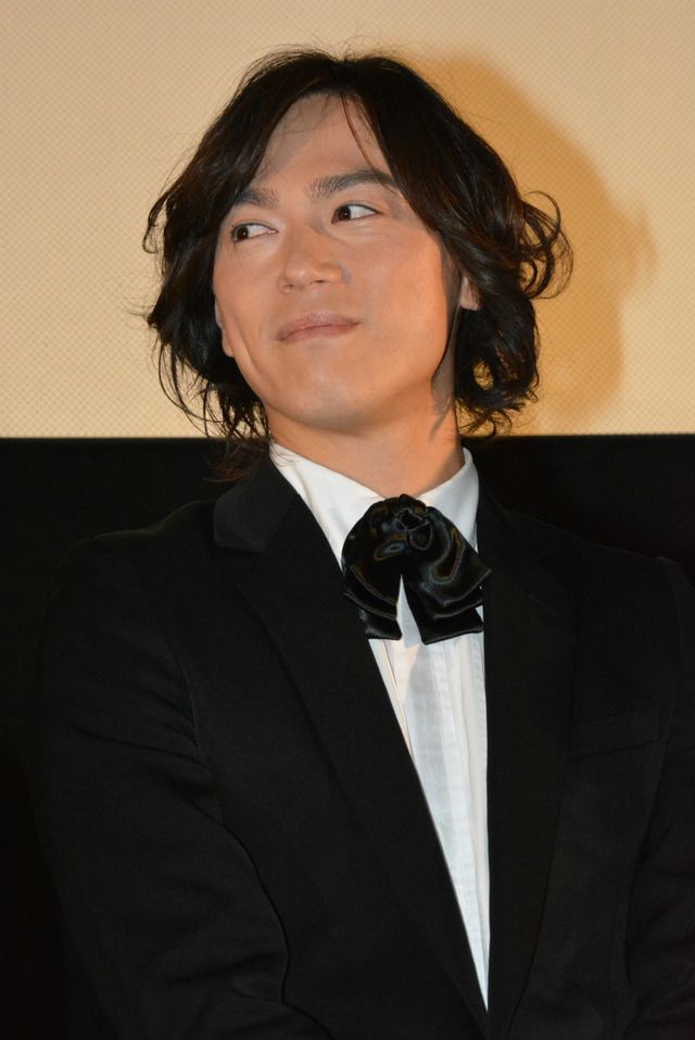 熊切あさ美、愛之助の前でダンス！映画『歌舞伎町はいすくーる』初日舞台あいさつフォトギャラリー（2枚目）