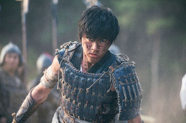 山崎賢人「キングダム」信を熱演！フォトギャラリー（5枚目）