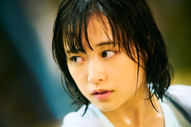 大原櫻子が毎度びしょ濡れ！ドラマ「びしょ濡れ探偵　水野羽衣」（4枚目）