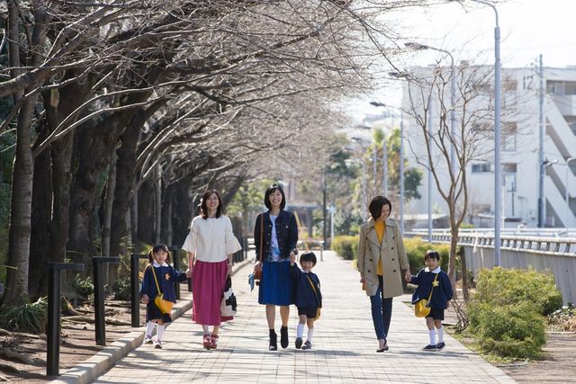 【13枚】あの特撮ヒロインがママに！ドラマ「ヒーローママ★リーグ」（8枚目）