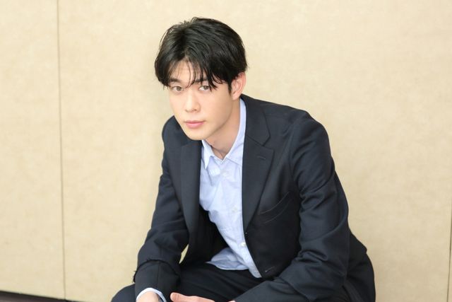 宮沢氷魚が魅せる…『騙し絵の牙』インタビューカット（6枚目）