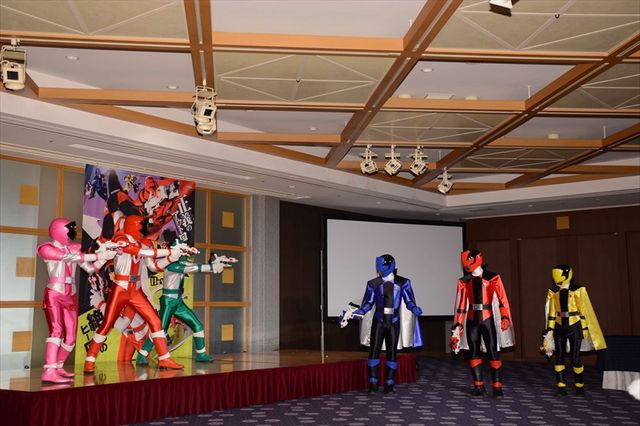 【35枚】決めポーズも！「快盗戦隊ルパンレンジャーVS警察戦隊パトレンジャー」キャスト披露イベント（2枚目）