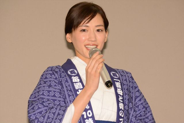 綾瀬はるか＆竹野内豊＆佐藤健「義母と娘のブルース」制作発表会見へ（6枚目）