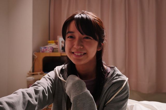 郷ひろみがヒーロー“レッドライガー”に！「世にも奇妙な物語 ‘19 雨の特別編」（7枚目）