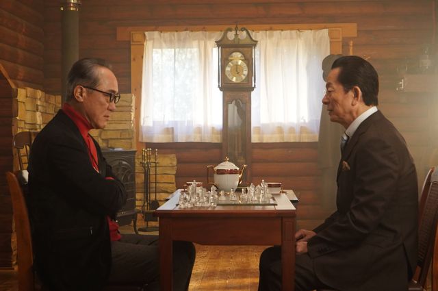 亀山薫、絶体絶命の窮地に…「相棒season23」第15話場面カット（2枚目）