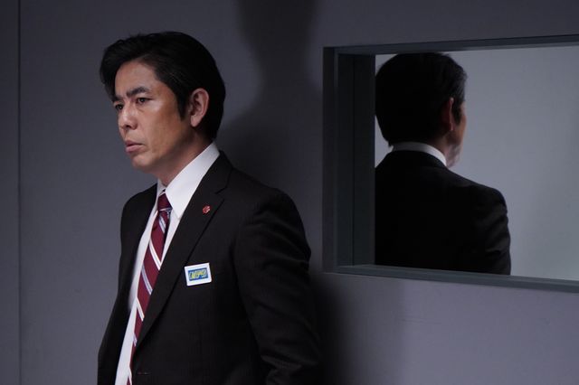 亀山薫、絶体絶命の窮地に…「相棒season23」第15話場面カット（8枚目）